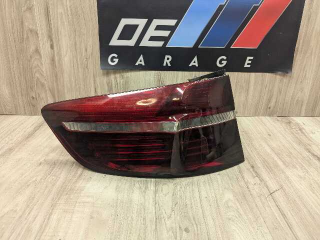08-12 OEM BMW E71 X6 X6M PRE-LCI Rear Left Driver Outer Quarter Stop Tail Light
