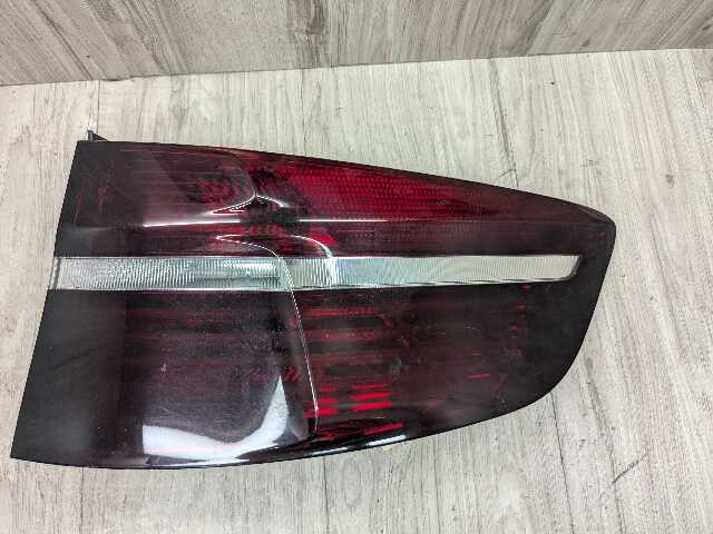 08-12 OEM BMW E71 X6 X6M PRE-LCI Right Passenger Outer Quarter Stop Tail Light