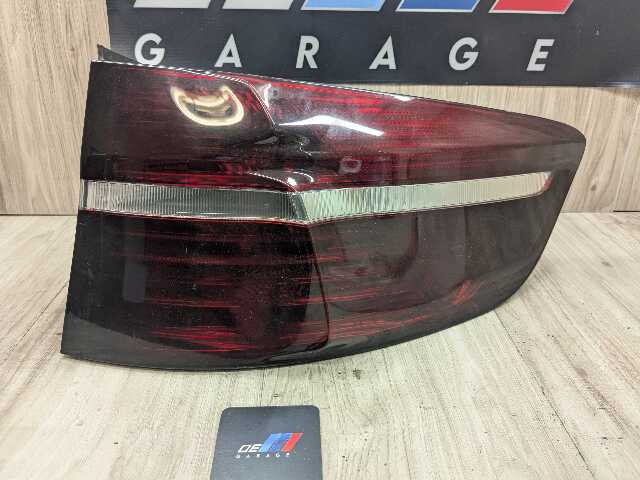 08-12 OEM BMW E71 X6 X6M PRE-LCI Right Passenger Outer Quarter Stop Tail Light