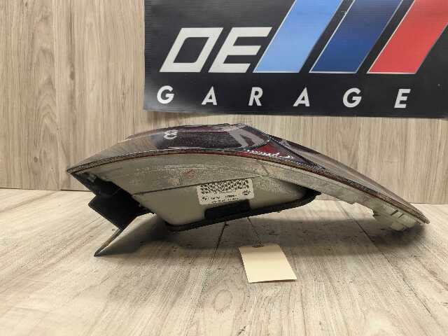 08-12 OEM BMW E71 X6 X6M PRE-LCI Right Passenger Outer Quarter Stop Tail Light