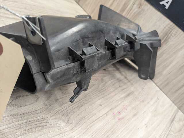 07-10 OEM BMW E92 E93 328 330 335 Front Right Passenger Side Brake Air Vent Duct