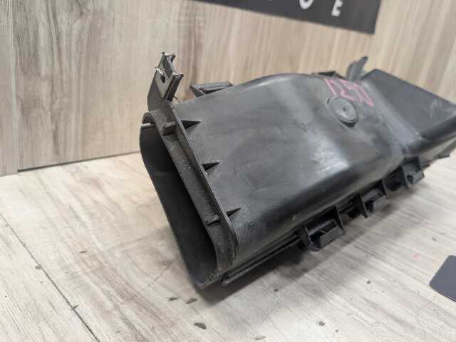 07-10 OEM BMW E92 E93 328 330 335 Front Left Driver Side Brake Air Vent Duct