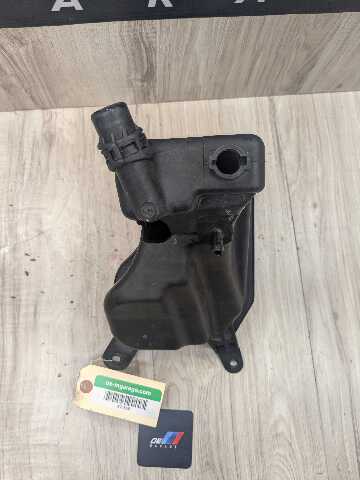 06-13 OEM BMW E90 E91 E92 E93 328 335 Radiator Coolant Bottle Reservoir Tank