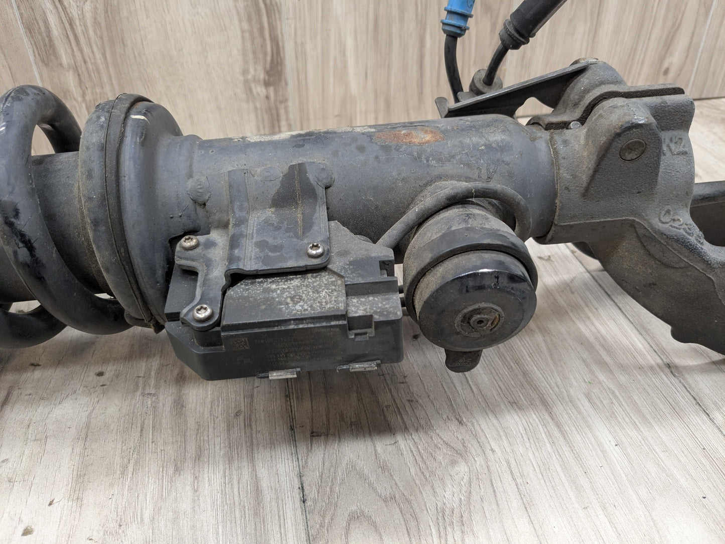 10-14 OEM BMW E70 E71 X5M X6M Front Left Driver Spring Strut Shock Absorber VDC