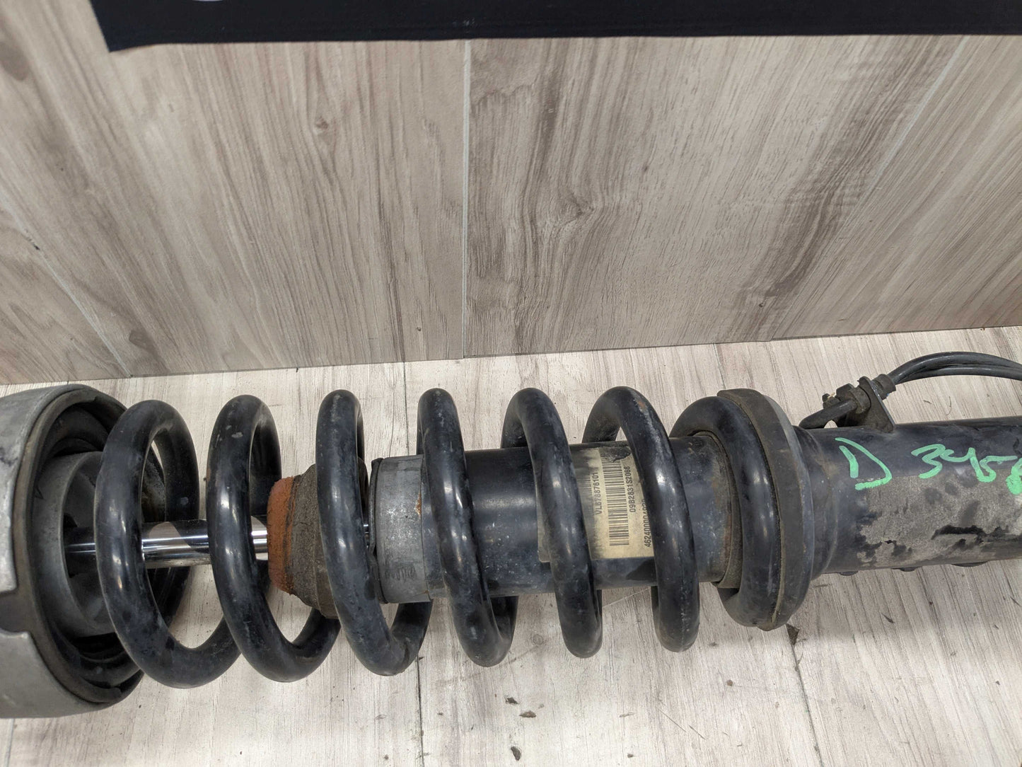 10-14 OEM BMW E70 E71 X5M X6M Front Left Driver Spring Strut Shock Absorber VDC