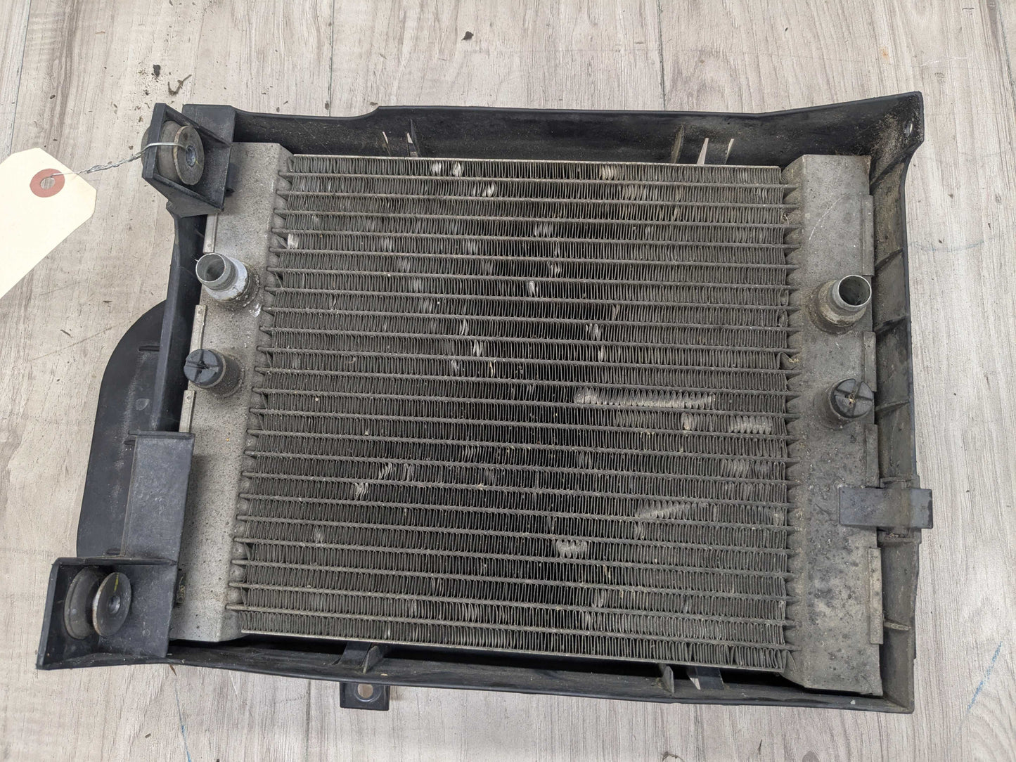 10-14 OEM BMW E70 E71 X5M X6M S63 Left Driver Radiator Auxiliary Water Coolant