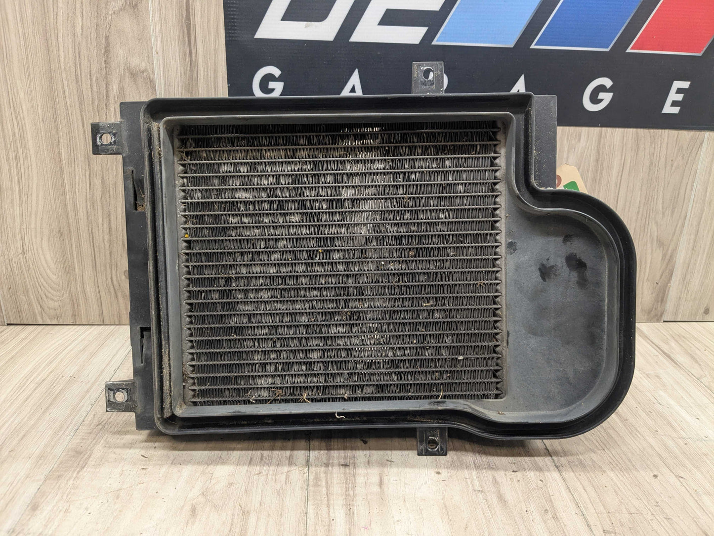 10-14 OEM BMW E70 E71 X5M X6M S63 Left Driver Radiator Auxiliary Water Coolant