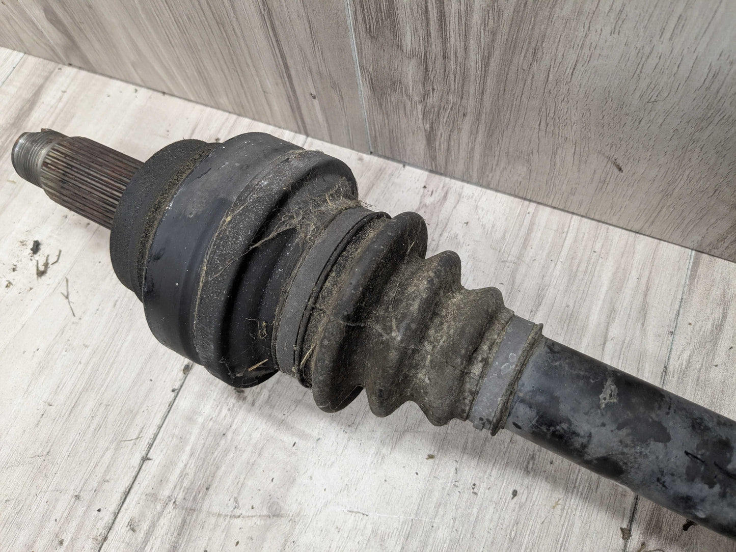 10-14 OEM BMW E70 E71 X5M X6M REAR Left or Right Side Output Half Shaft CV Axle