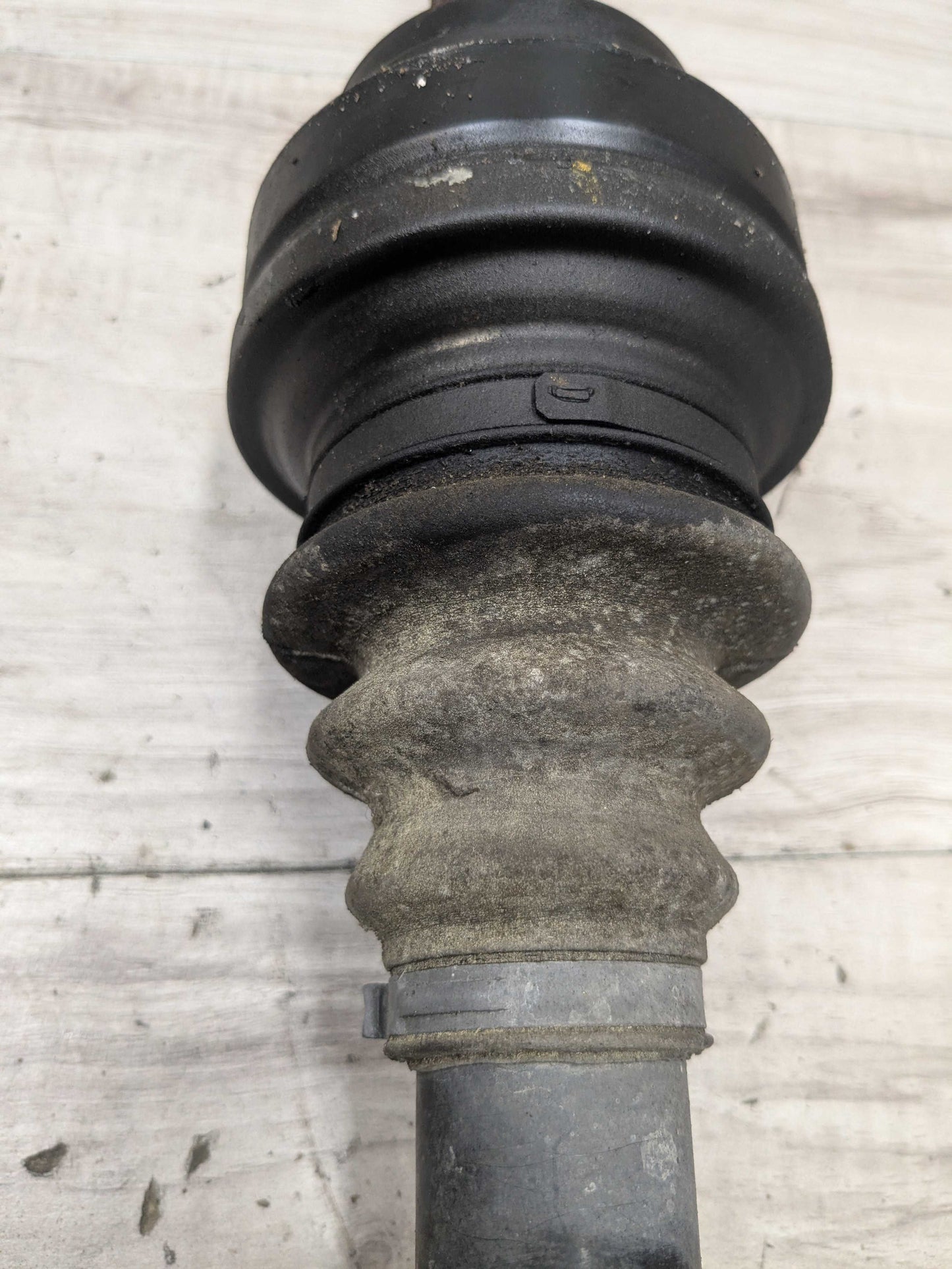 10-14 OEM BMW E70 E71 X5M X6M REAR Left or Right Side Output Half Shaft CV Axle