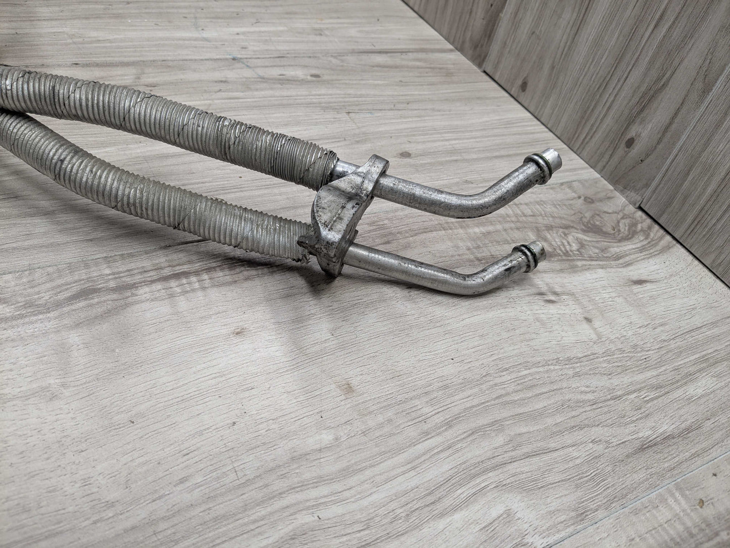 10-14 OEM BMW E70 E71 X5M X6M Engine S63 Transmission Oil Cooler Hose Pipe Lines