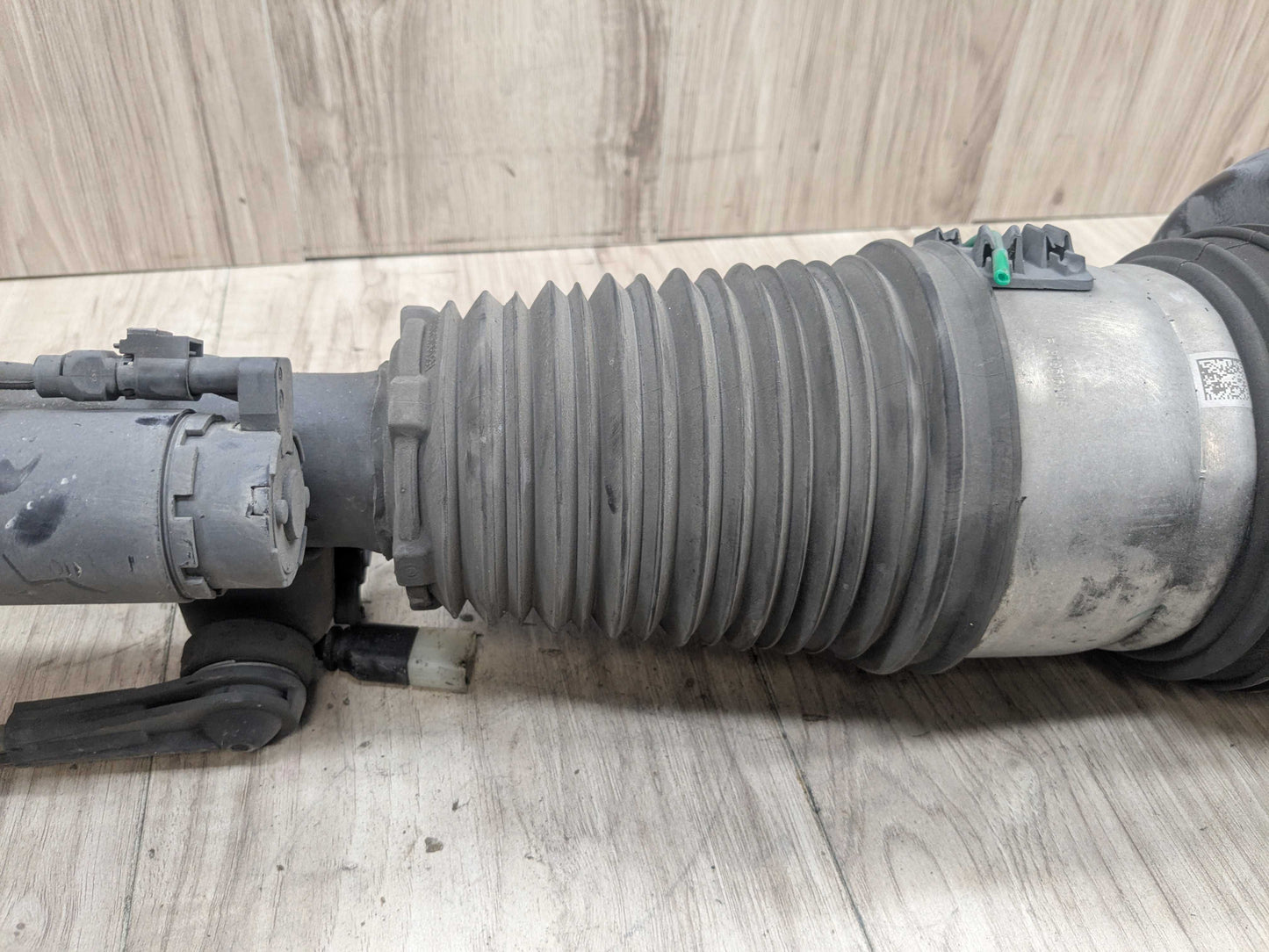 *16-22 OEM BMW G11 G12 740i RWD FRONT Left Driver Air Suspension Shock Absorber