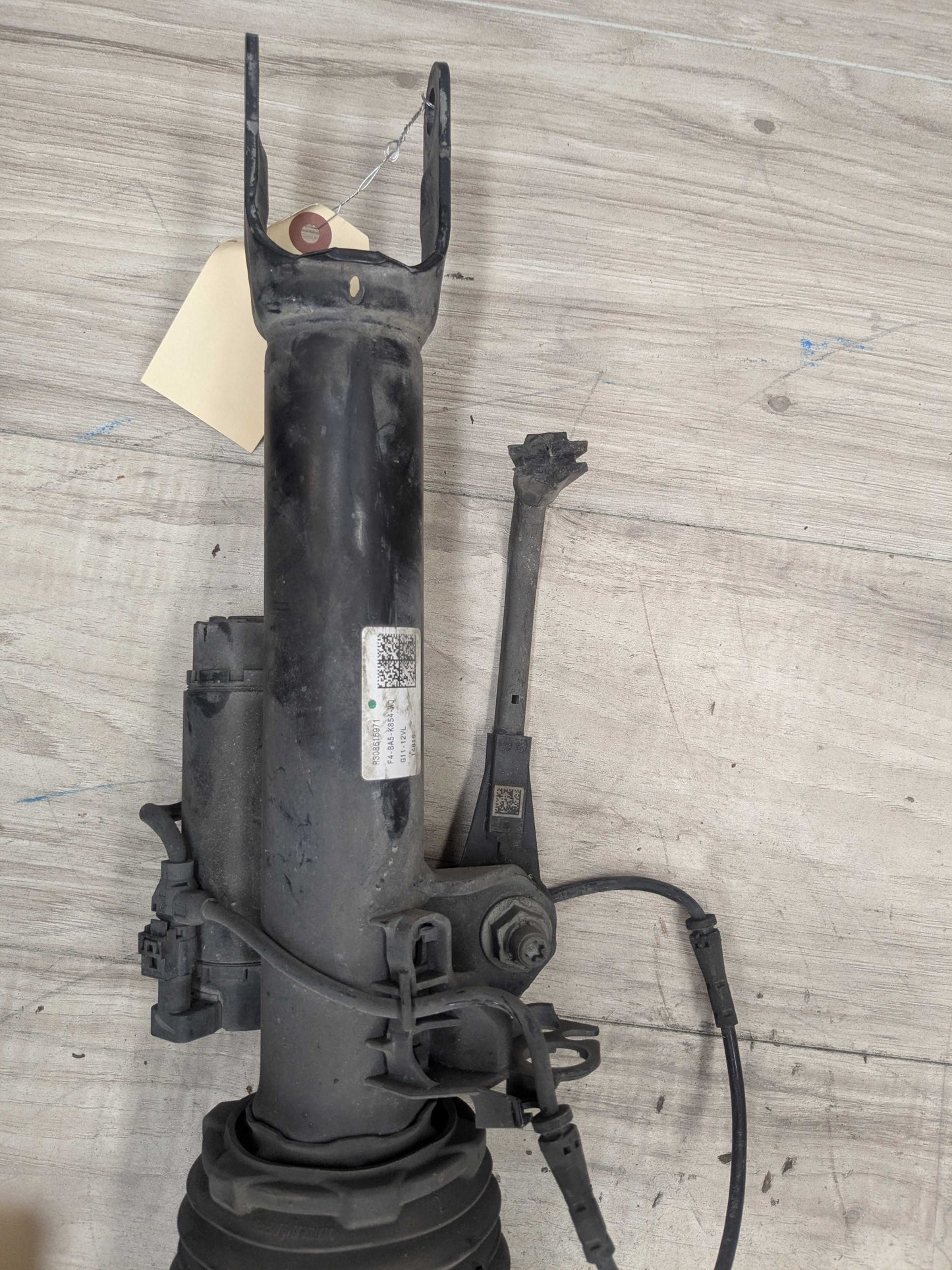 *16-22 OEM BMW G11 G12 740i RWD FRONT Left Driver Air Suspension Shock Absorber