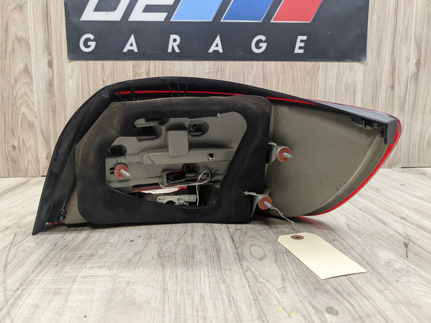 11-13 BMW OEM E93 328 335 M3 LCI Convertible Rear Left Driver Outer Tail Light