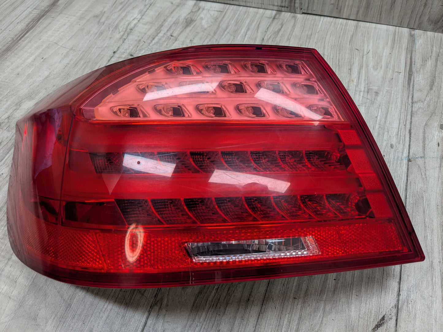 11-13 BMW OEM E93 328 335 M3 LCI Convertible Rear Left Driver Outer Tail Light