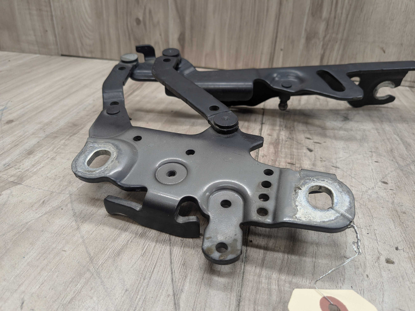 OEM BMW F22 F23 F30 F32 F33 F36 F80 F82 F83 F87 Left Right Side Hood Hinges PAIR