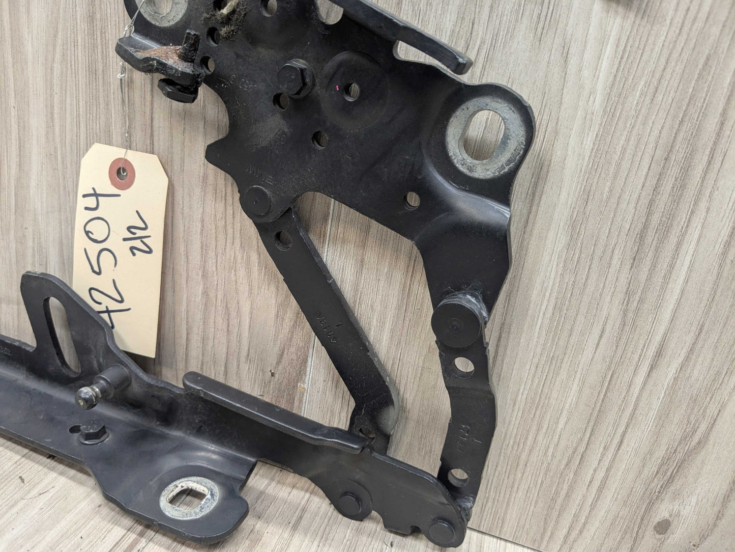 OEM BMW F22 F23 F30 F32 F33 F36 F80 F82 F83 F87 Left Right Side Hood Hinges PAIR