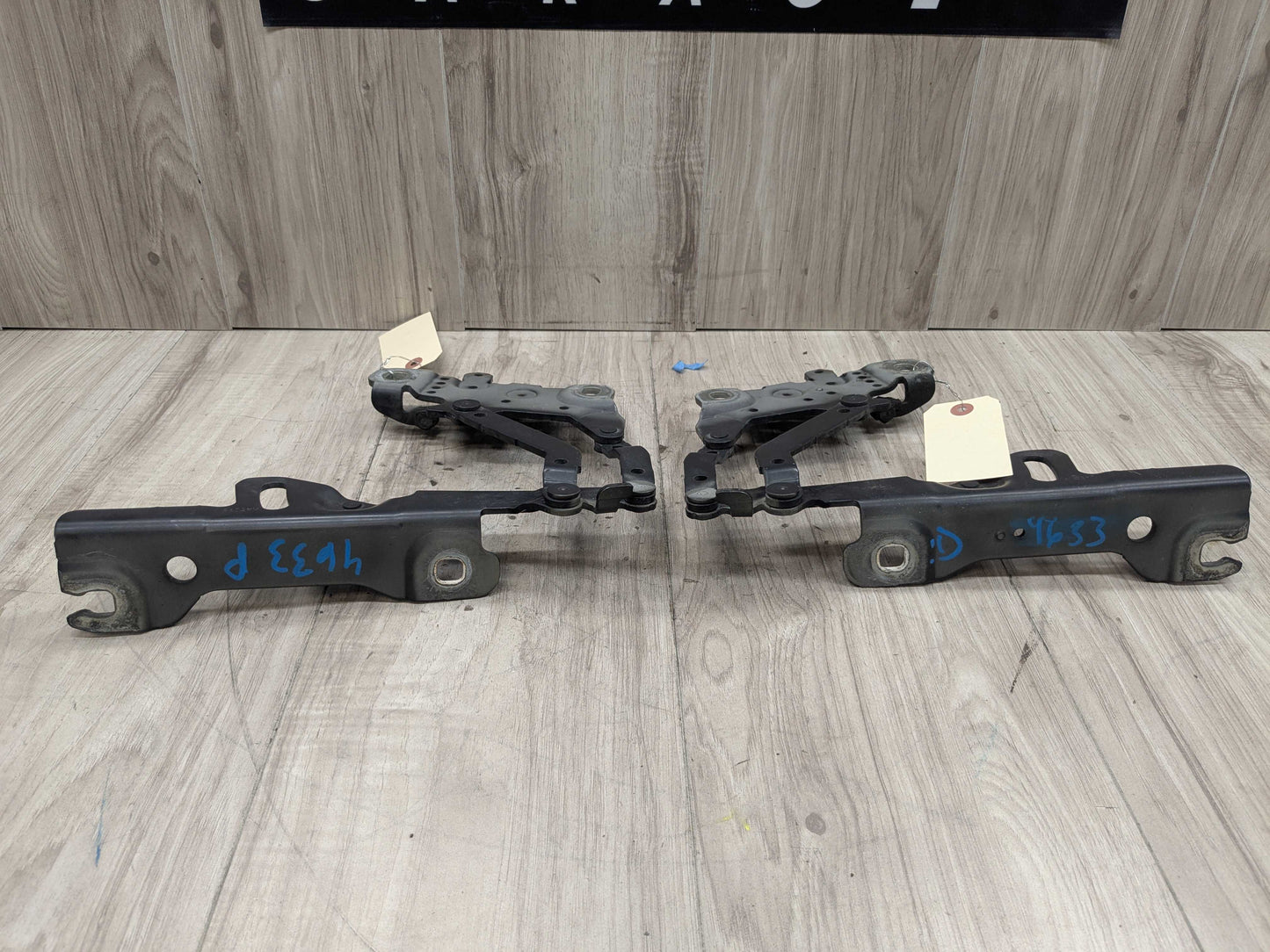 OEM BMW F22 F23 F30 F32 F33 F36 F80 F82 F83 F87 Left Right Side Hood Hinges PAIR