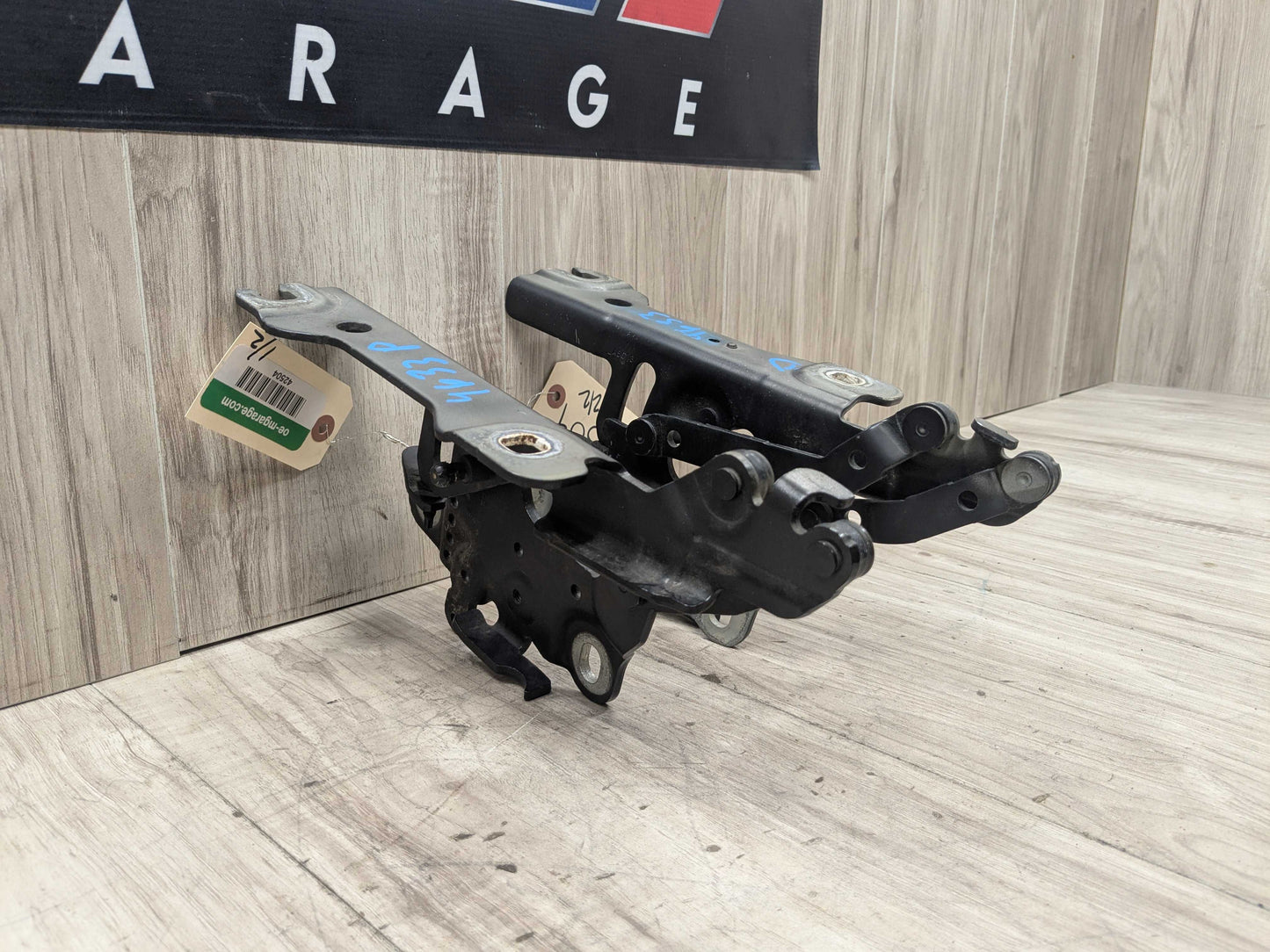 OEM BMW F22 F23 F30 F32 F33 F36 F80 F82 F83 F87 Left Right Side Hood Hinges PAIR