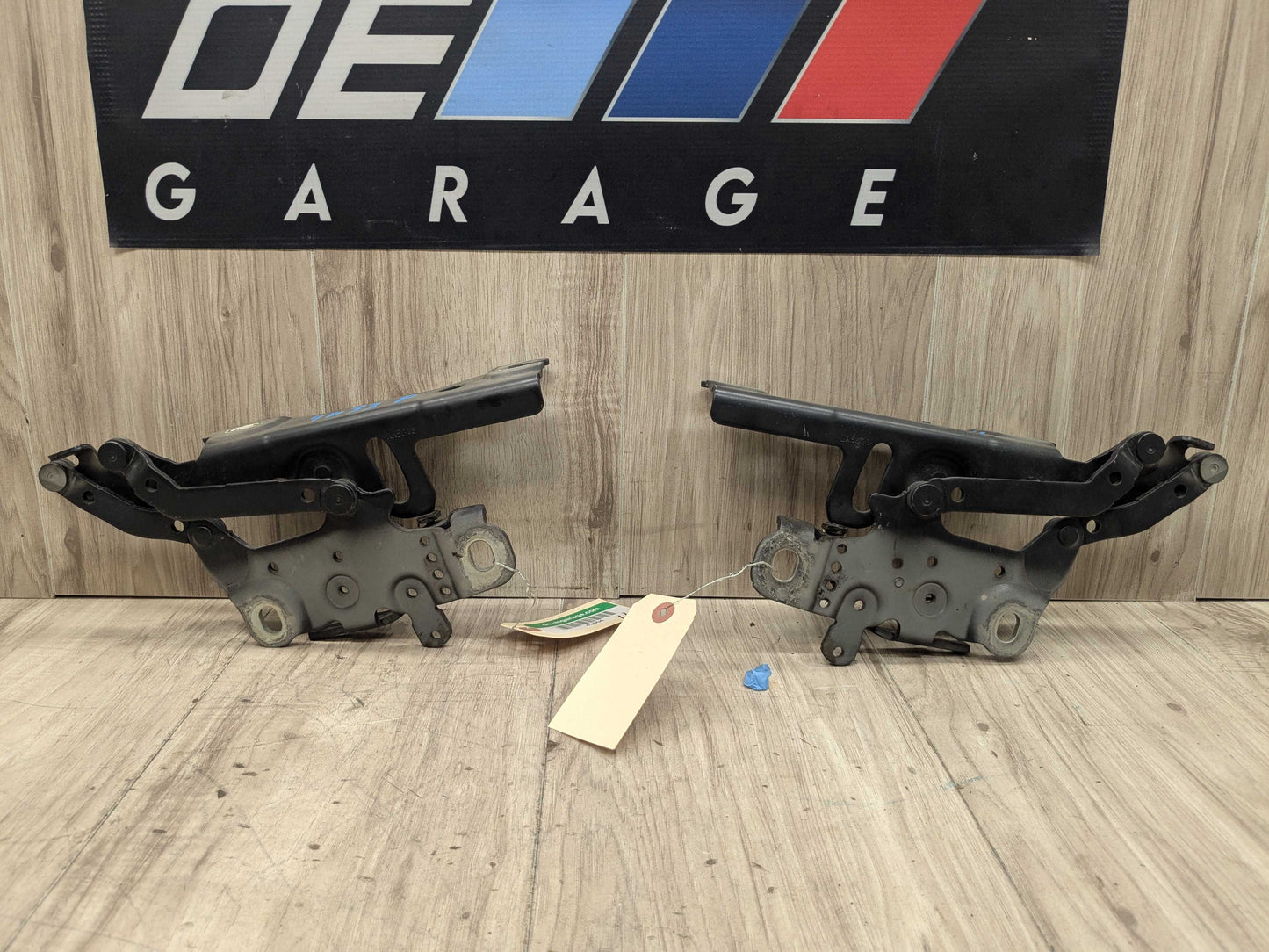 OEM BMW F22 F23 F30 F32 F33 F36 F80 F82 F83 F87 Left Right Side Hood Hinges PAIR