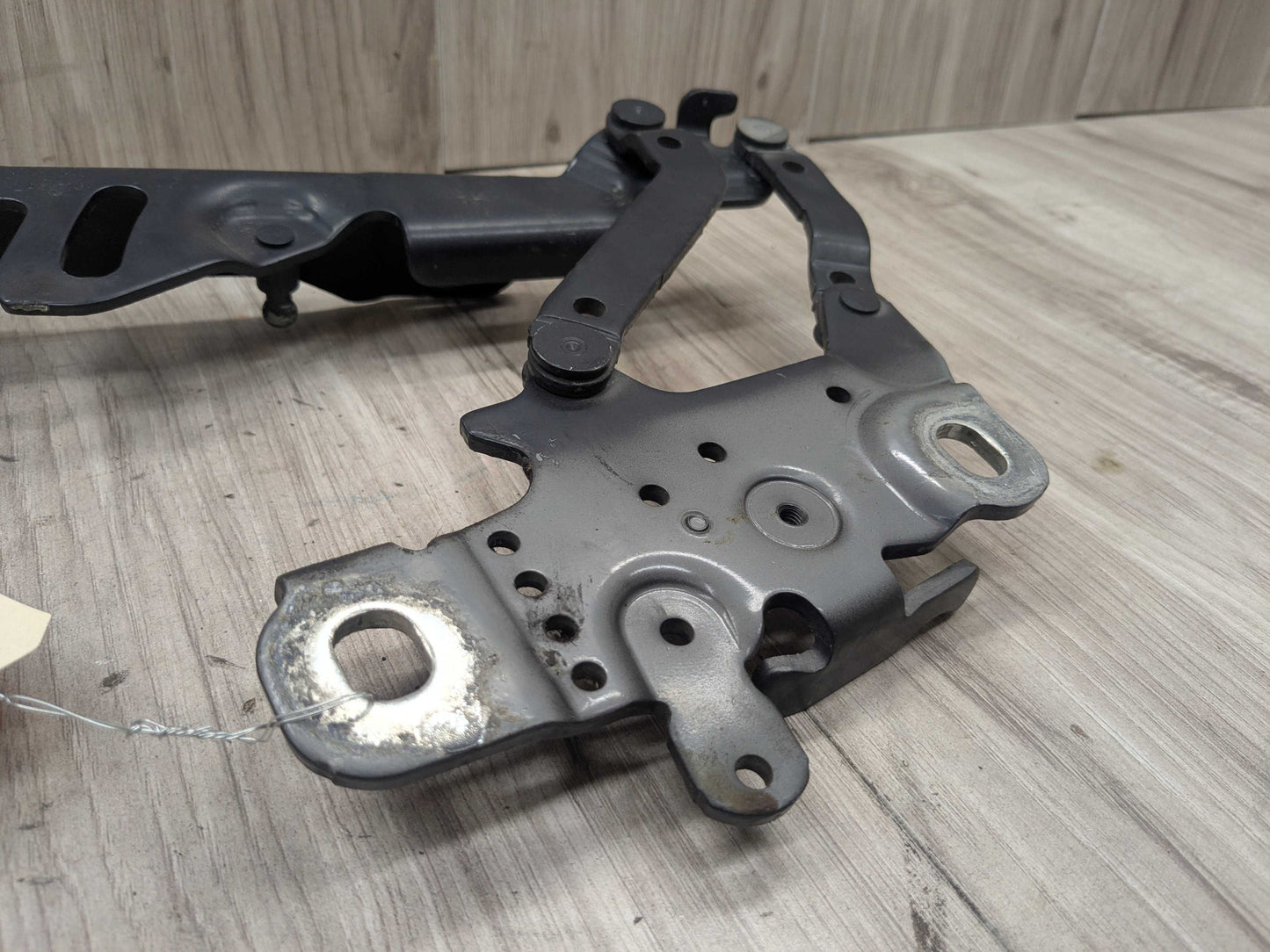 OEM BMW F22 F23 F30 F32 F33 F36 F80 F82 F83 F87 Left Right Side Hood Hinges PAIR