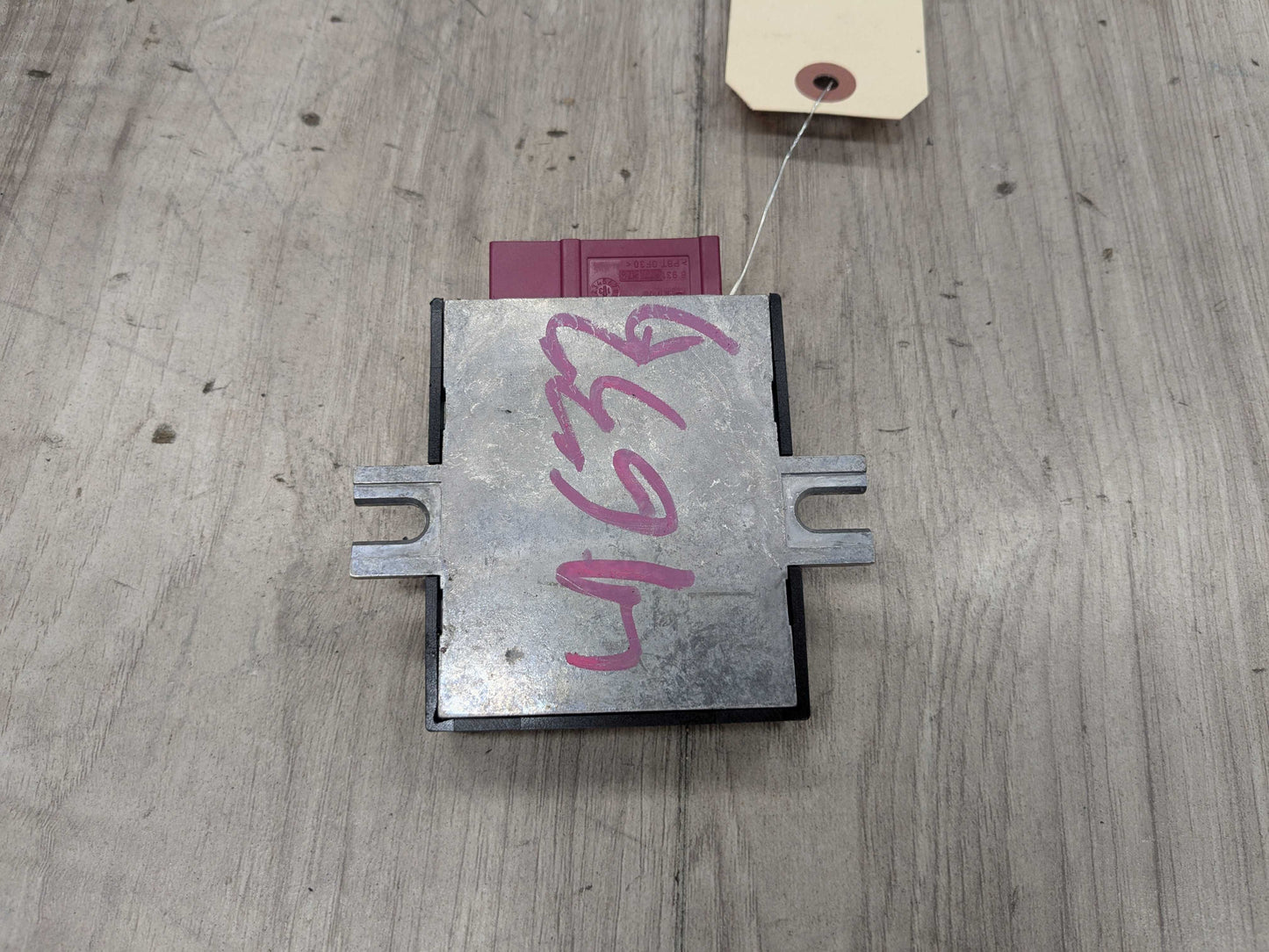 OEM BMW F02 F10 F22 F30 F36 N20 N55 Helbako Fuel Pump Relay Control Module EKPM3