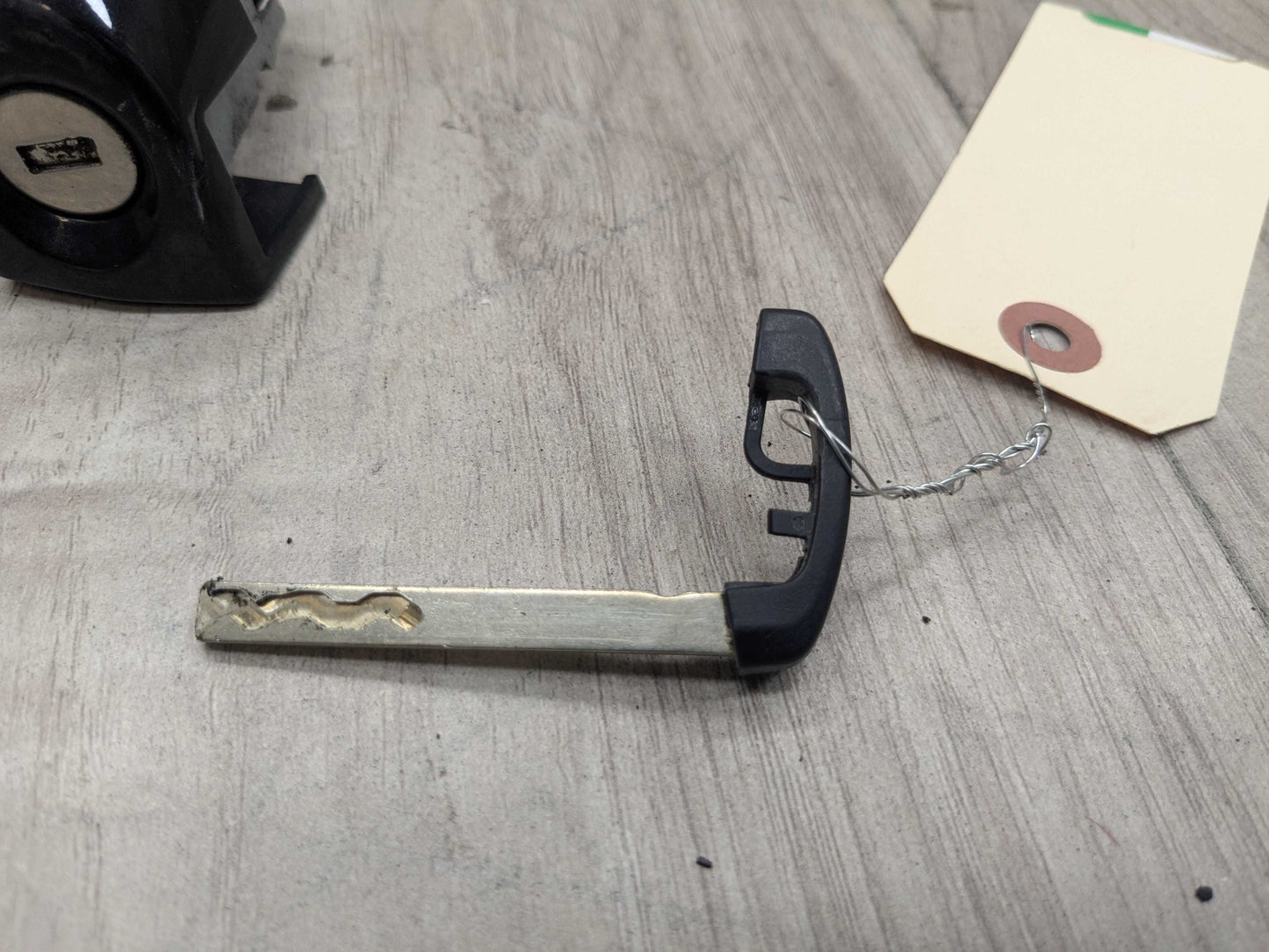 OEM BMW F22 F32 F30 F36 M4 Left Driver Door Lock Key Cylinder Mechanism Black