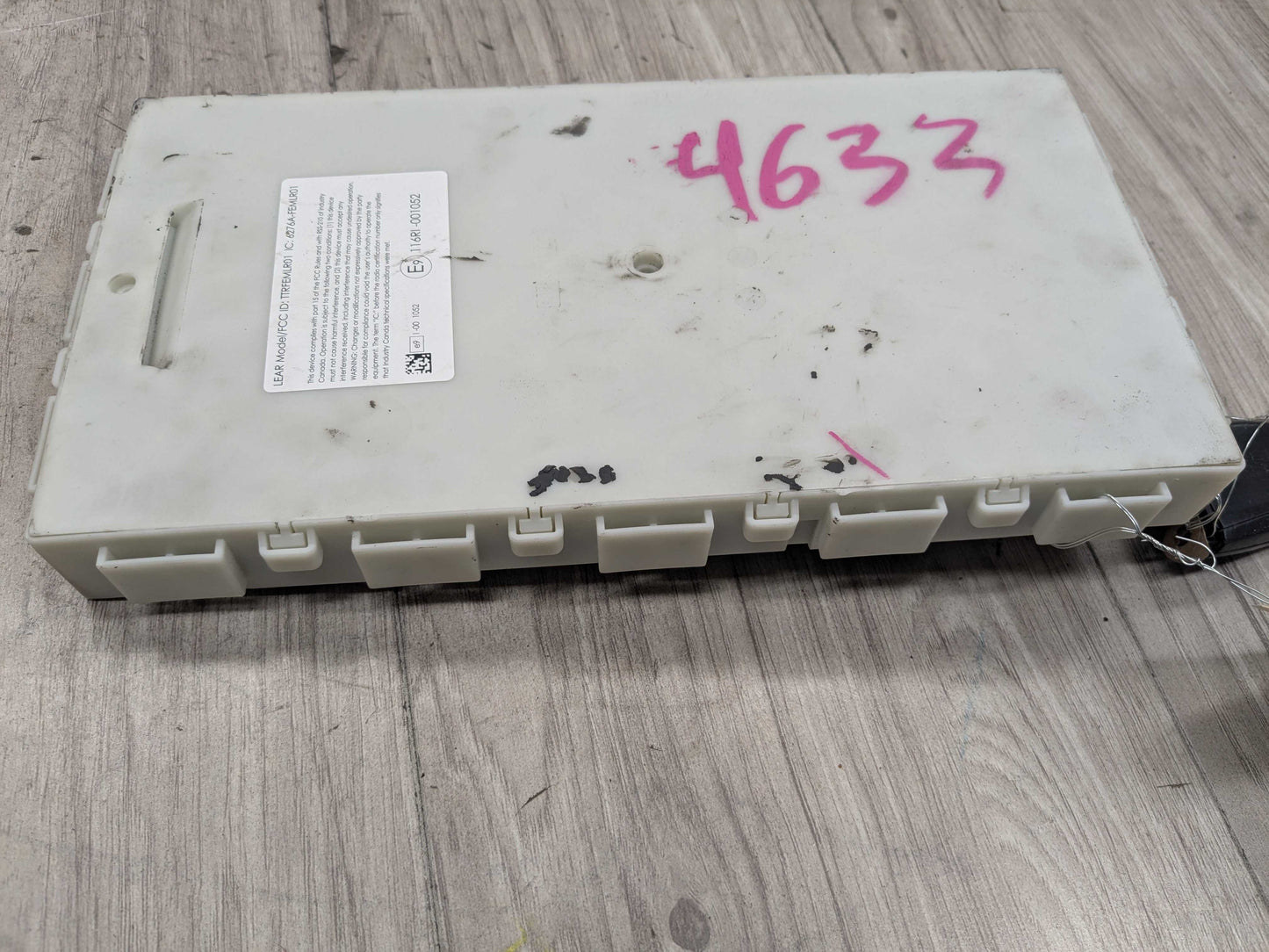 OEM BMW F22 F30 F32 F33 F36 F80 F82 FEM Front Electronic Control Module + Key