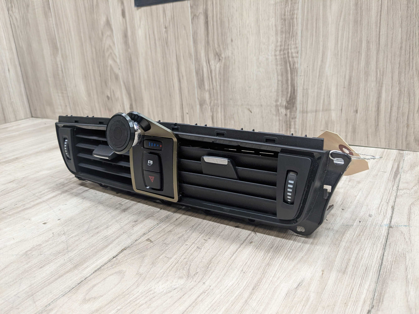 *OEM BMW F30 F32 F33 F36 F80 F82 F83 M3 M4 Front Dash Central AC Air Vent Grille