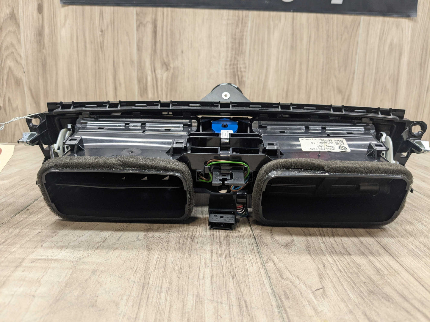 *OEM BMW F30 F32 F33 F36 F80 F82 F83 M3 M4 Front Dash Central AC Air Vent Grille