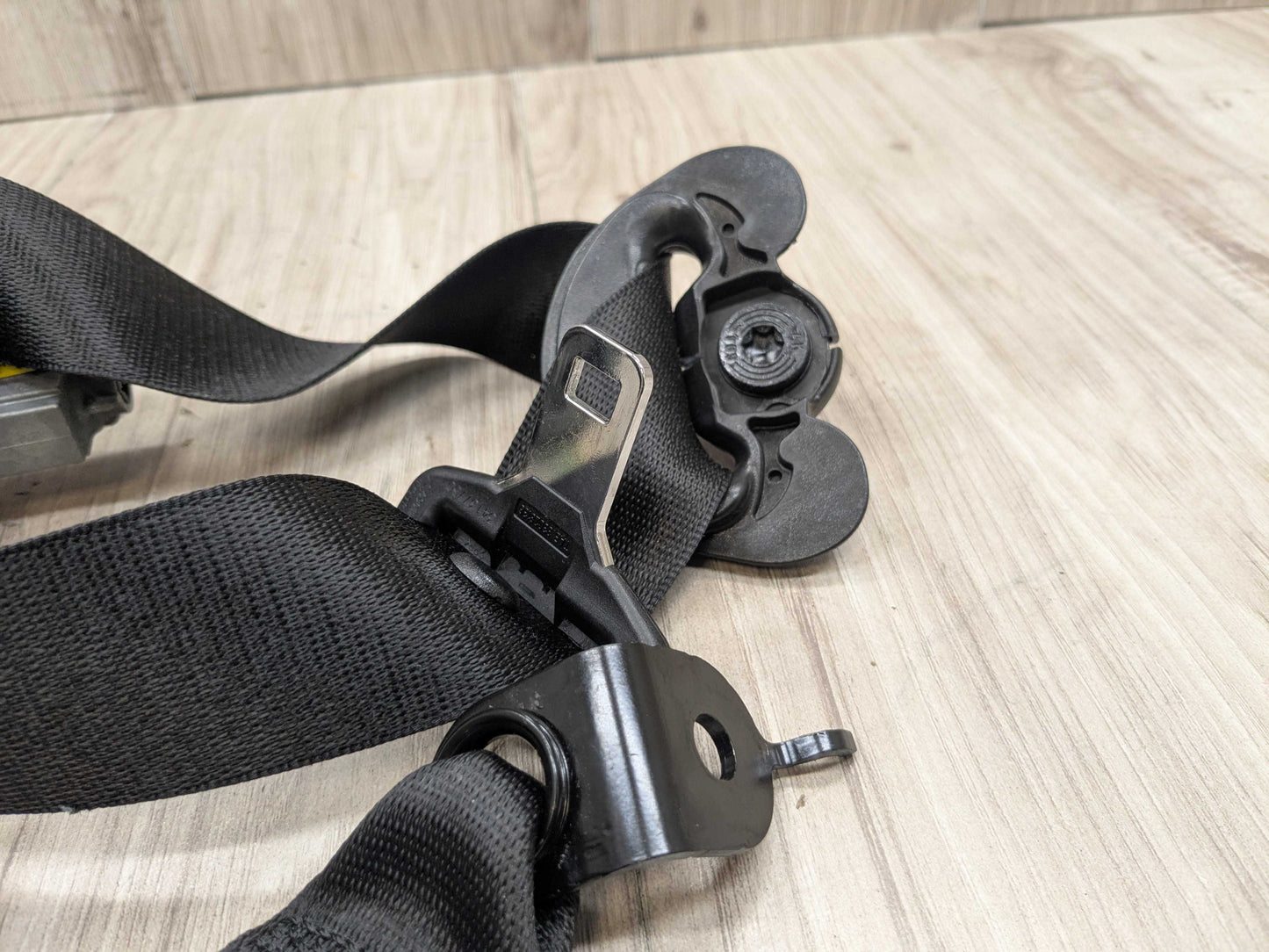 14-20 OEM BMW F22 F32 F82 M4 Front Right Passenger Seatbelt Retractor Black