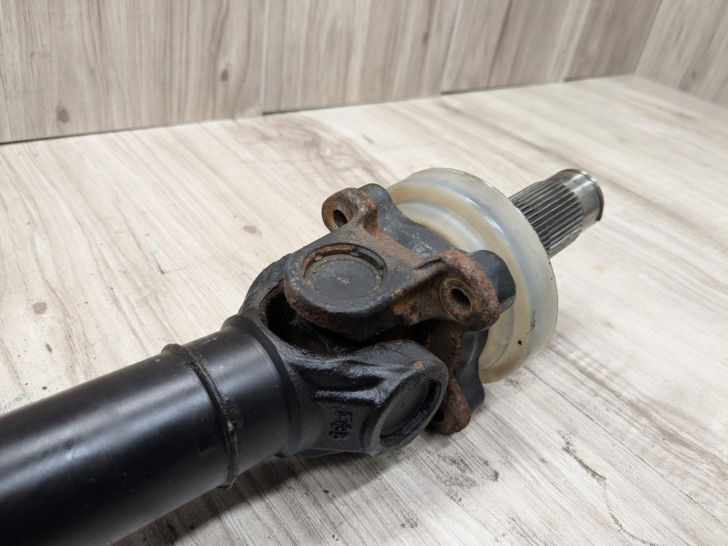 OEM BMW F22 F23 F30 F32 F33 F36 Front Driveshaft Drive Shaft Axle Propeller