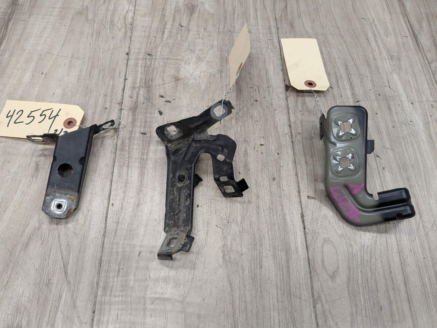 OEM BMW F30 F32 F33 F36 Front Right Passenger Fender Wing Holder Bracket SET