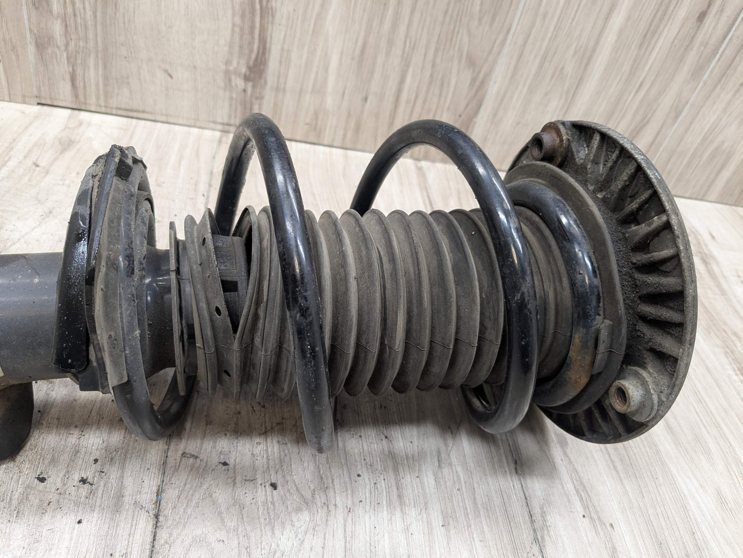 14-17 OEM BMW F32 428iX 430iX Front Right Passenger Strut Shock Absorber Spring