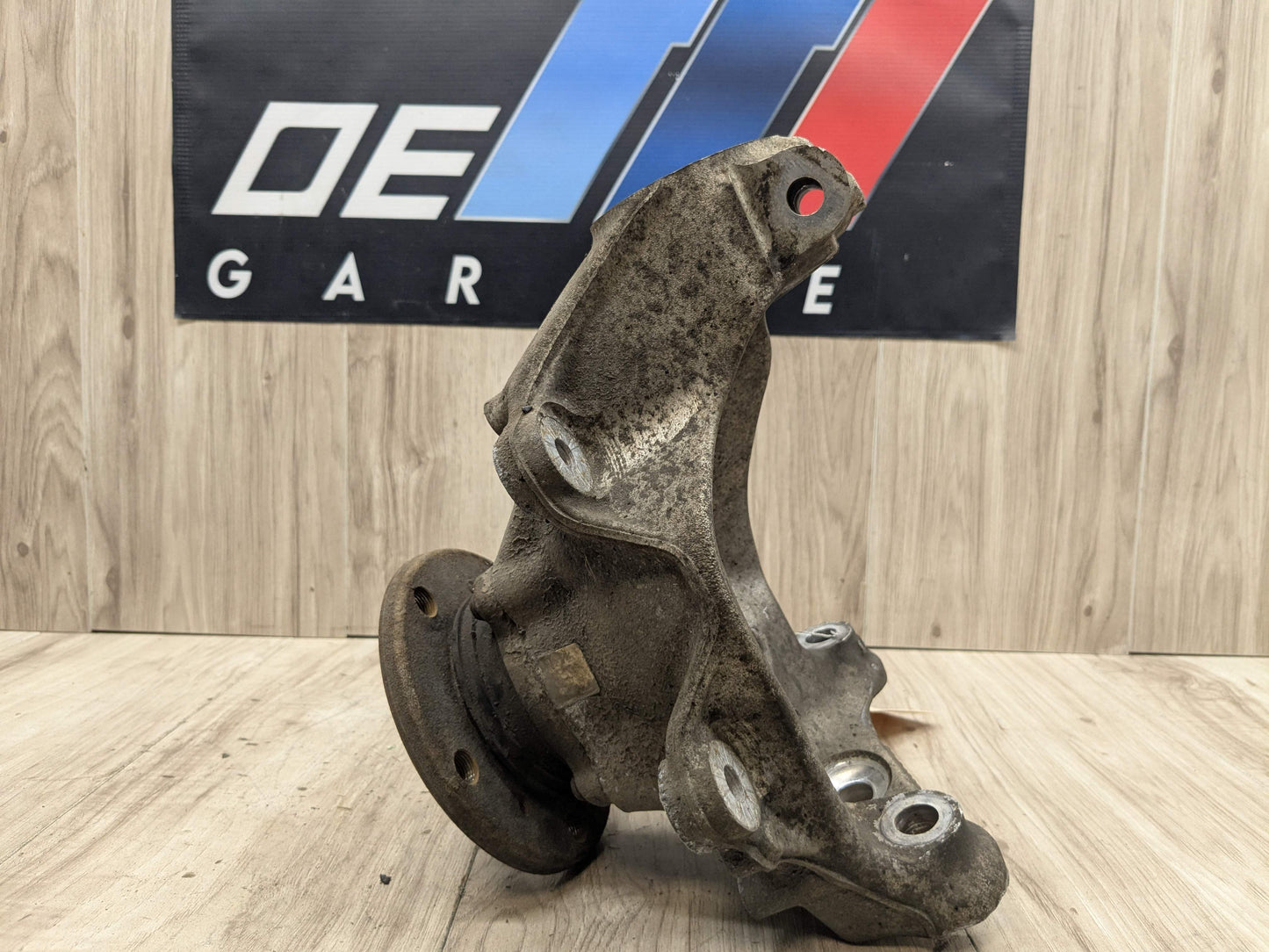 12-18 OEM BMW F32 F33 F36 AWD Front Left Hub Spindle Carrier Knuckle Bearing
