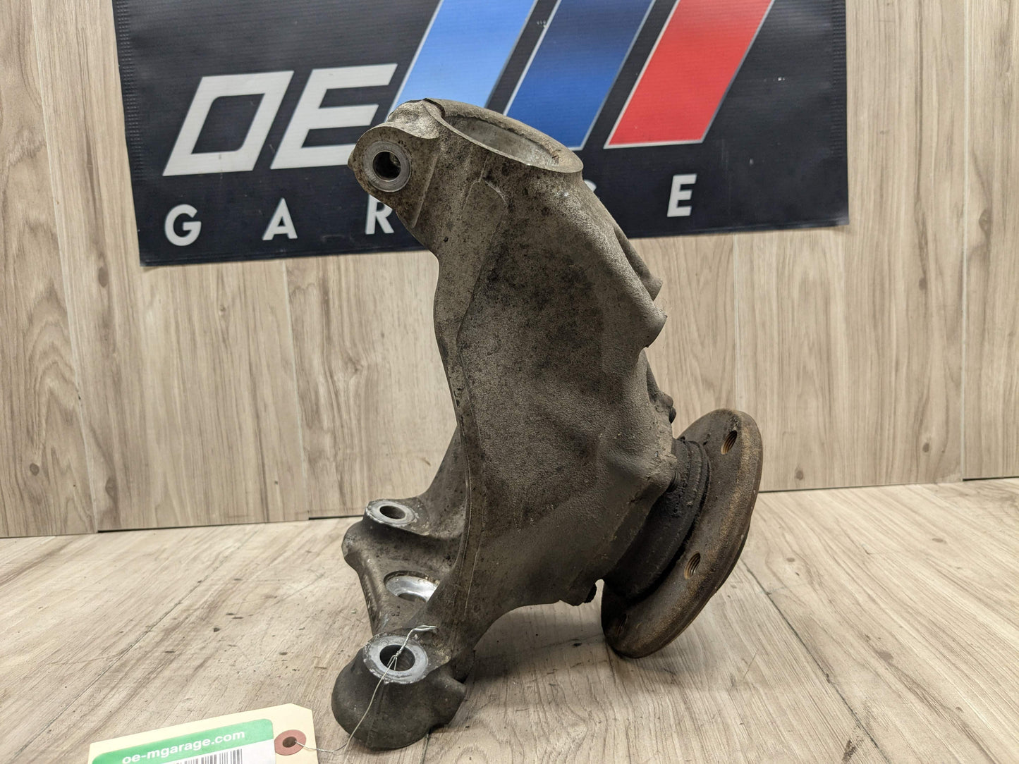 12-18 OEM BMW F32 F33 F36 AWD Front Left Hub Spindle Carrier Knuckle Bearing