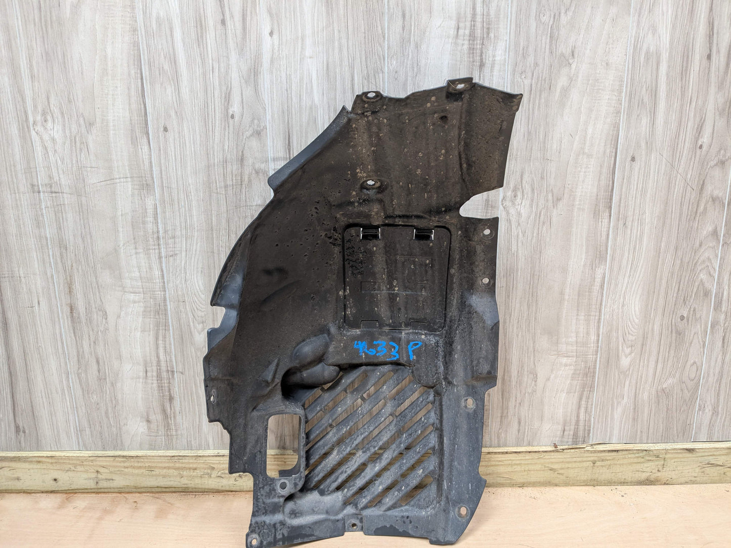 OEM BMW F32 F33 F36 Right Passenger Fender Liner Wheel Splash Shield Frontward