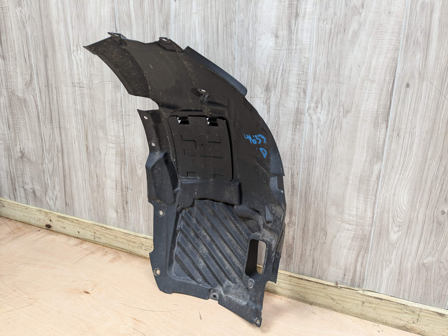 14-20 OEM BMW F32 F33 F36 Left Driver Fender Liner Wheel Splash Shield Frontward