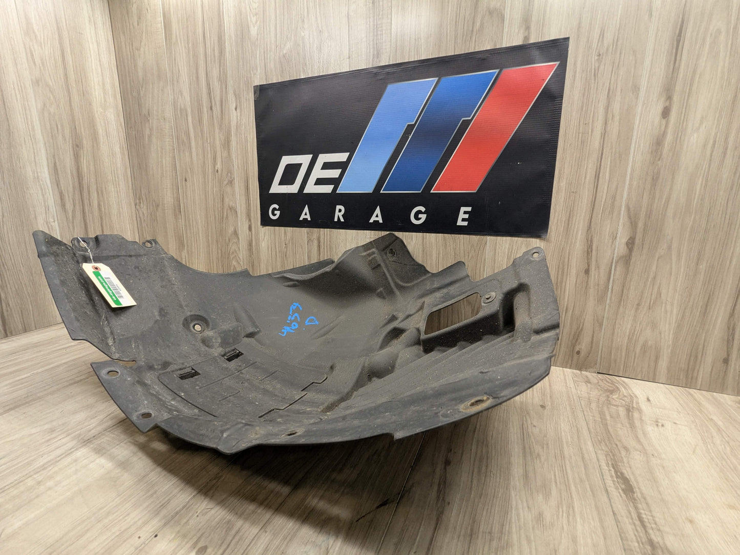 14-20 OEM BMW F32 F33 F36 Left Driver Fender Liner Wheel Splash Shield Frontward
