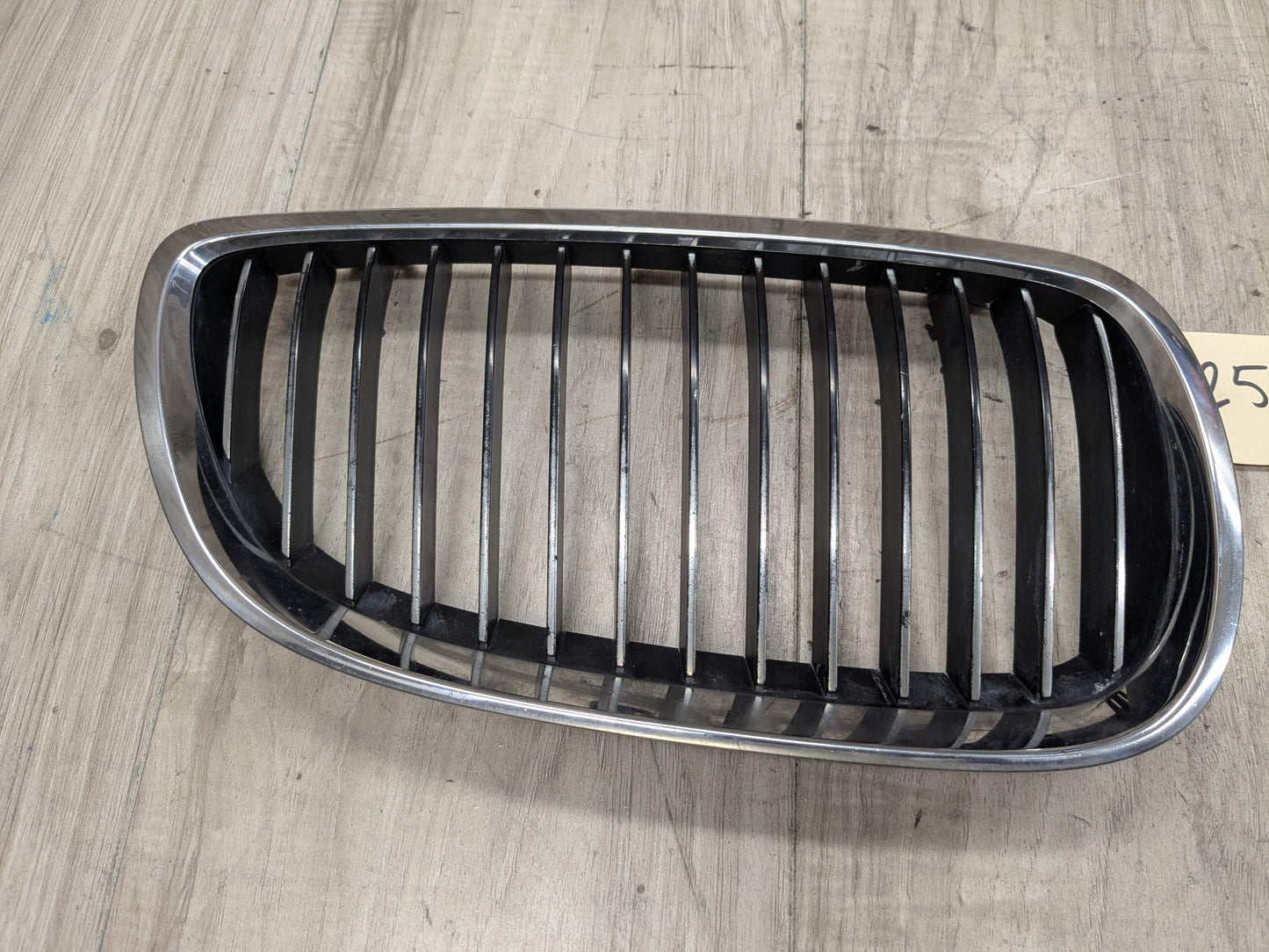PRE-LCI OEM BMW E90 E92 E93 335 M3 Front Upper Bumper Kidney Grilles Chrome SET