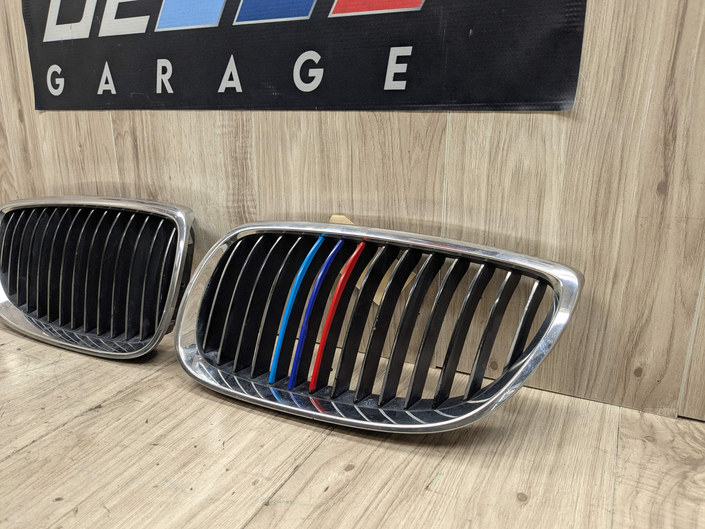 PRE-LCI OEM BMW E90 E92 E93 335 M3 Front Upper Bumper Kidney Grilles Chrome SET