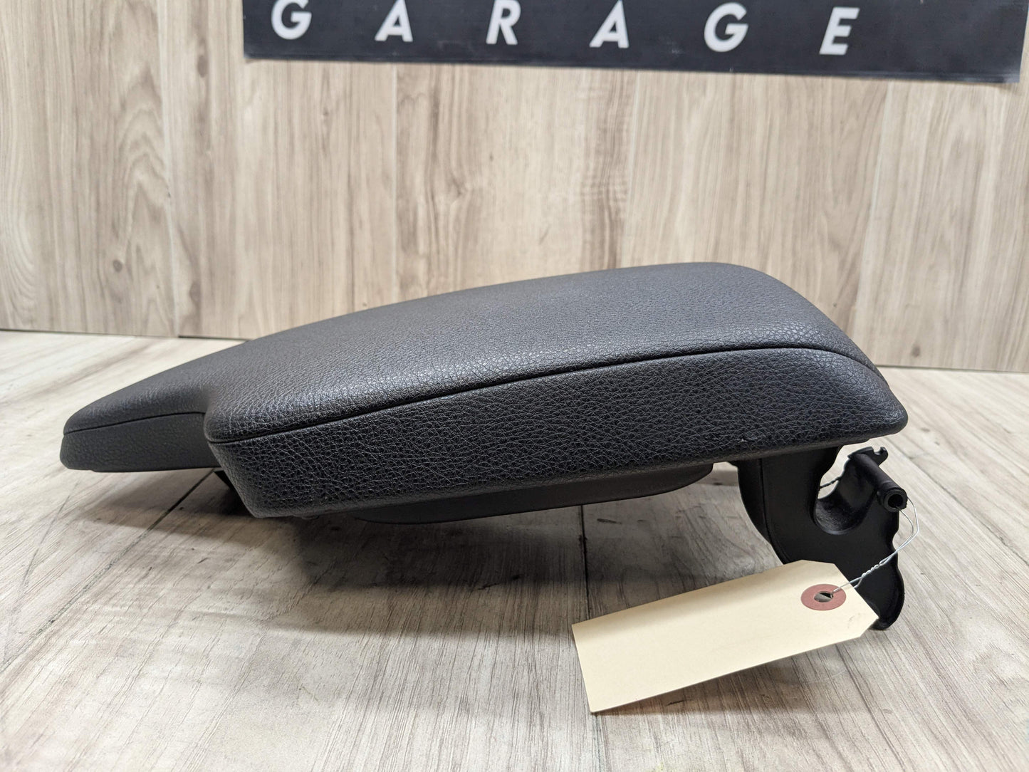 OEM BMW E90 E92 E93 328 335 Center Console Armrest Tray BLACK Leather Dakota
