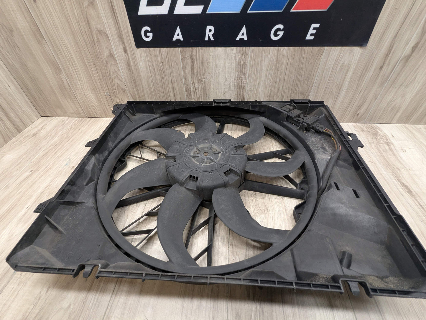 07-13 OEM BMW E82 E88 E90 E92 E93 Engine N52 Radiator Cooling Auxiliary Fan 600W