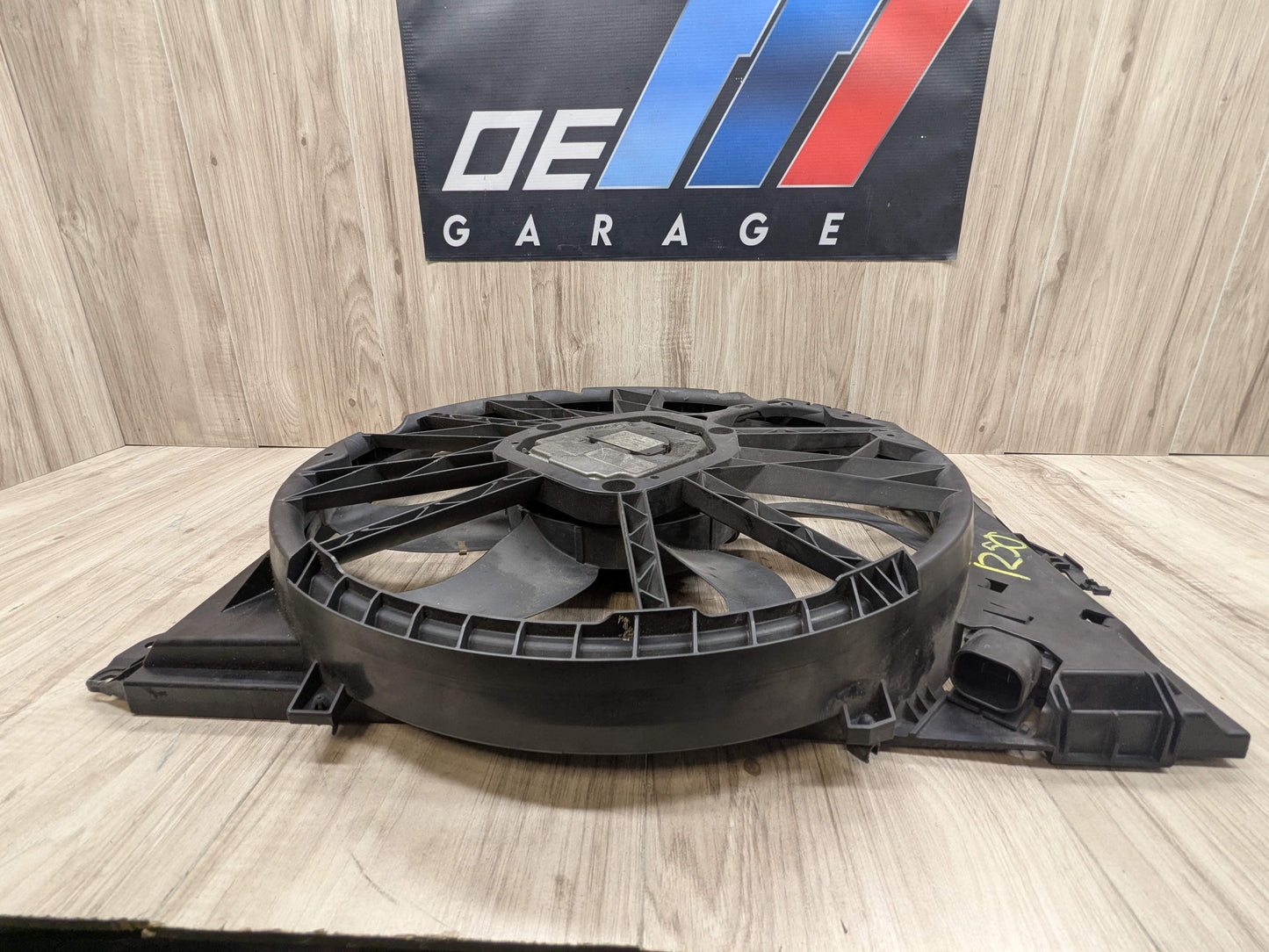 07-13 OEM BMW E82 E88 E90 E92 E93 Engine N52 Radiator Cooling Auxiliary Fan 600W