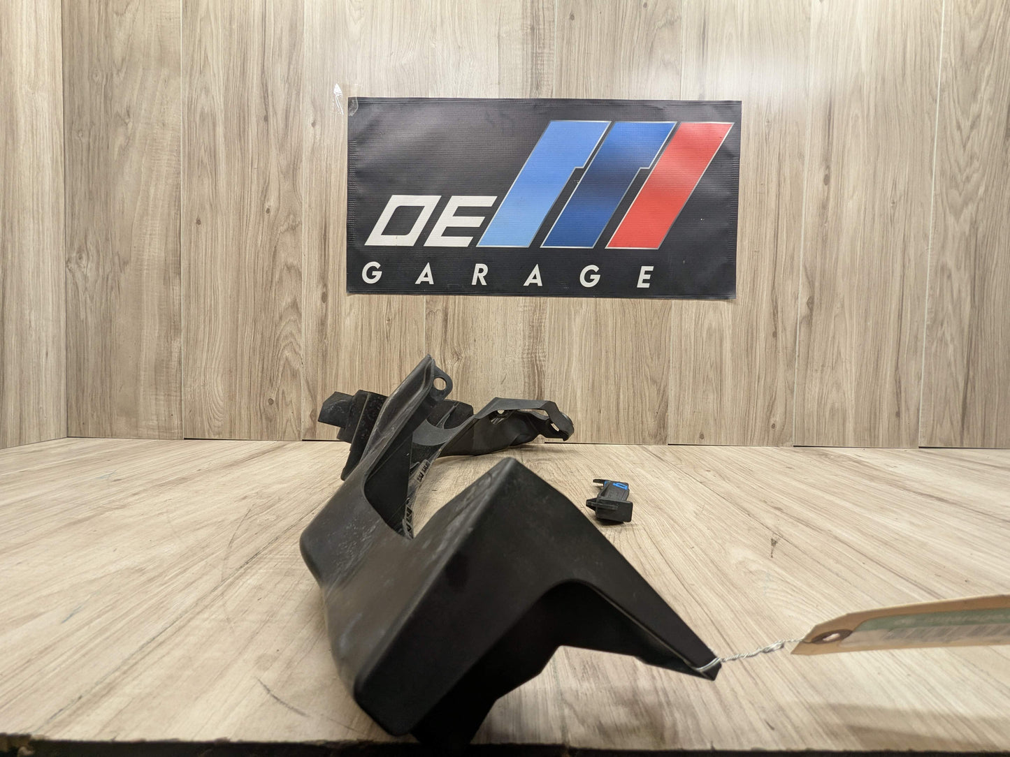 07-10 OEM BMW E92 E93 328 335 Left Driver Headlight Bracket Carrier Mount
