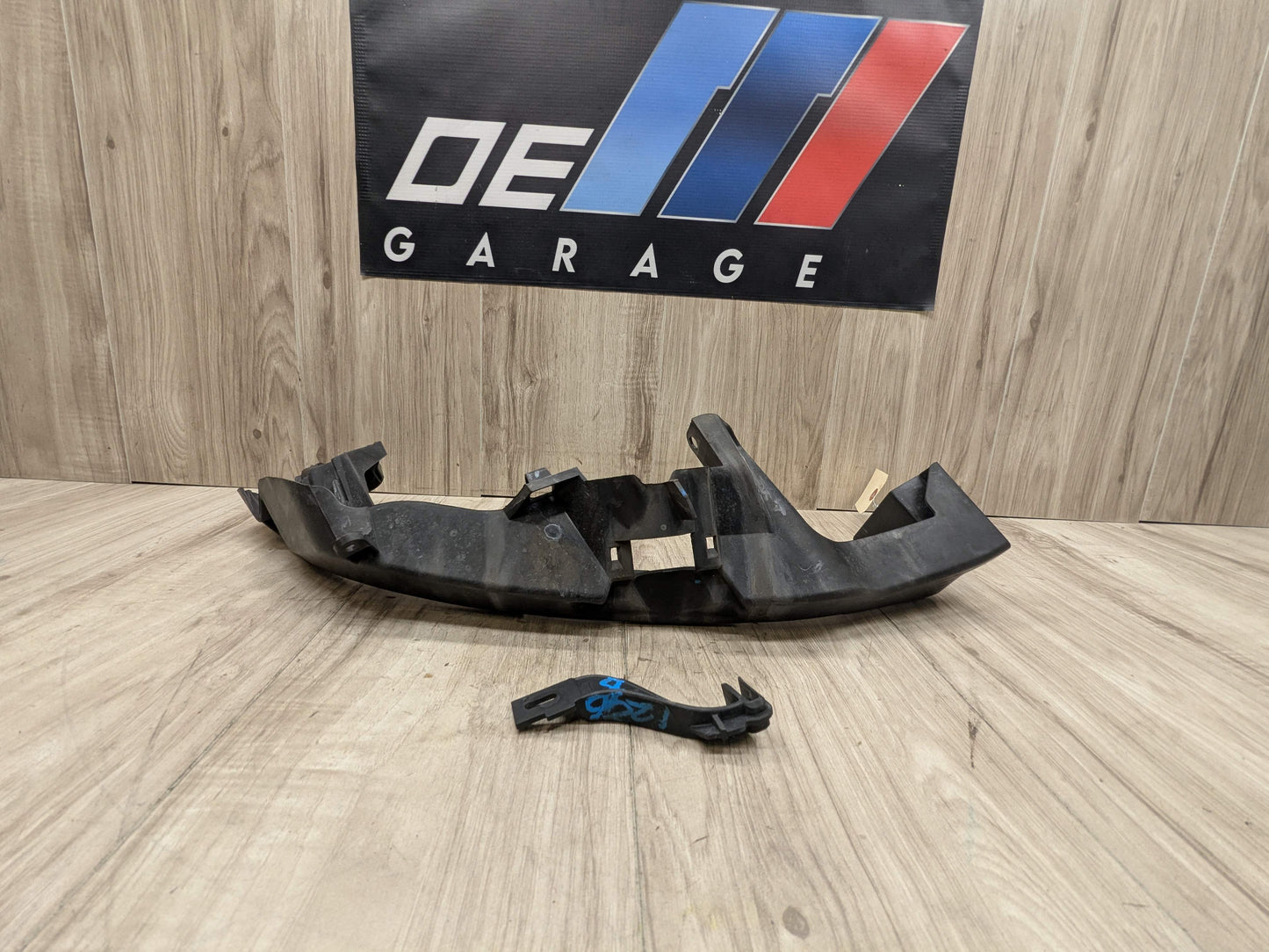 07-10 OEM BMW E92 E93 328 335 Left Driver Headlight Bracket Carrier Mount