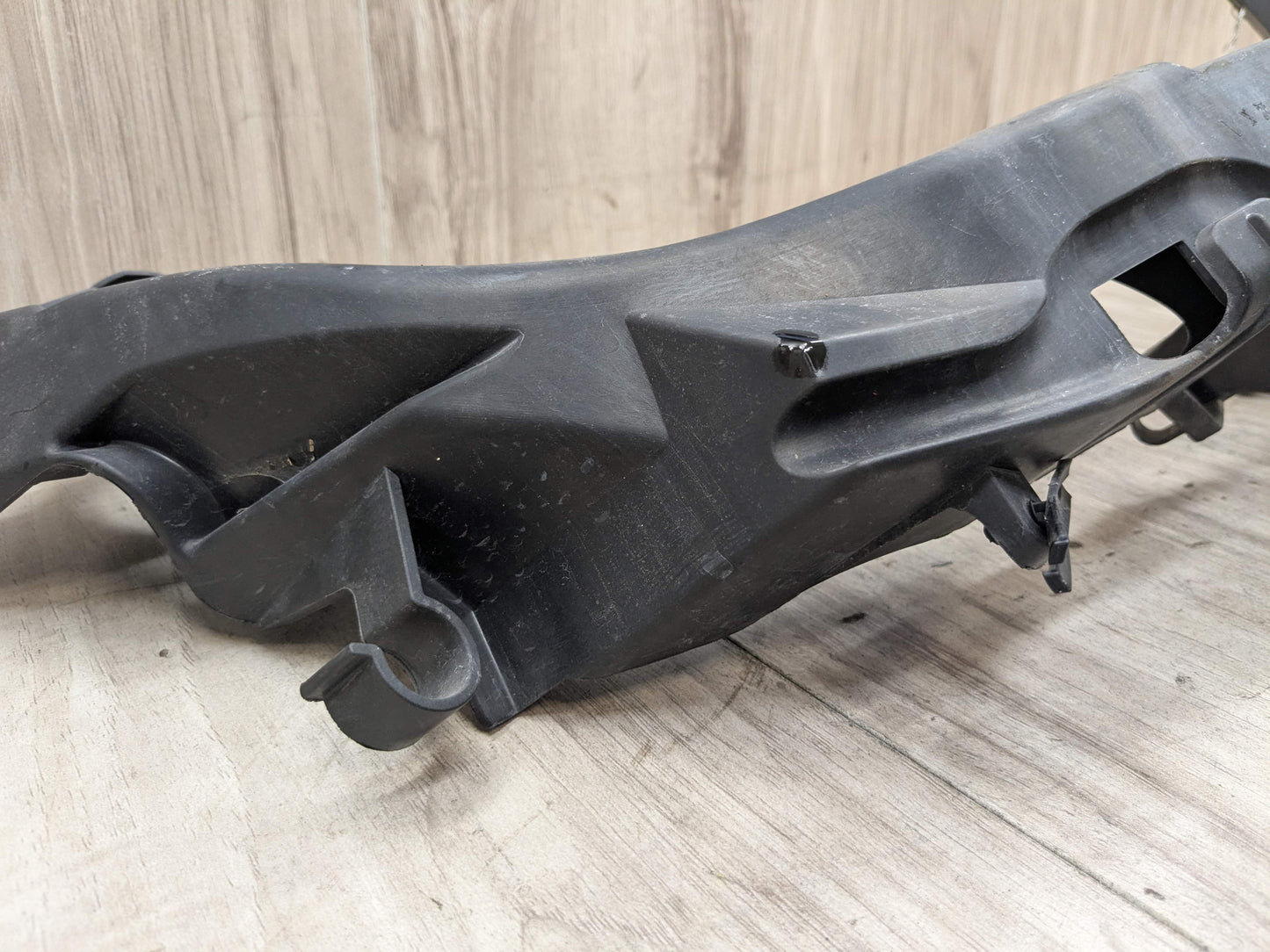 07-10 OEM BMW E92 E93 328 335 Right Passenger Headlight Bracket Carrier Mount