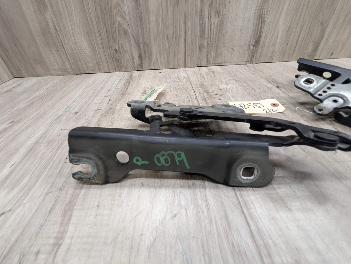 OEM BMW F22 F23 F30 F32 F33 F36 F80 F82 F83 F87 Left Right Side Hood Hinges PAIR