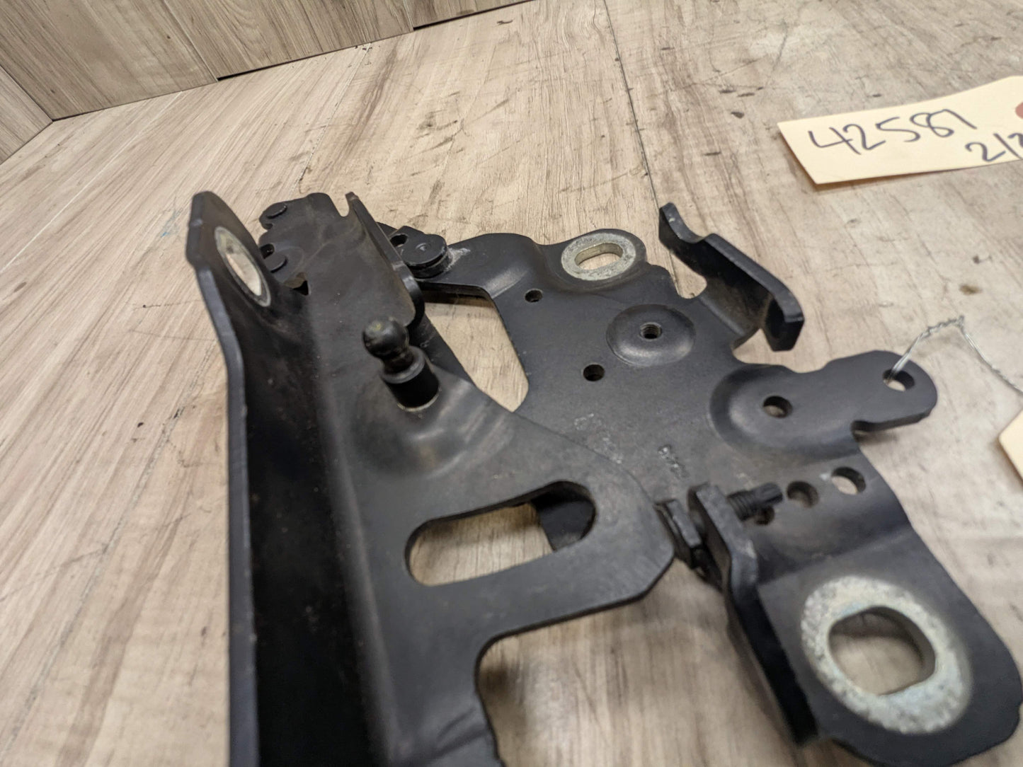 OEM BMW F22 F23 F30 F32 F33 F36 F80 F82 F83 F87 Left Right Side Hood Hinges PAIR