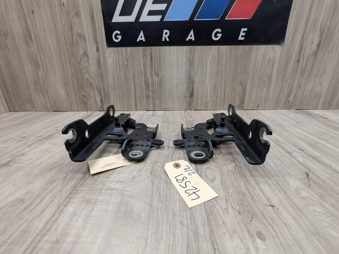 OEM BMW F22 F23 F30 F32 F33 F36 F80 F82 F83 F87 Left Right Side Hood Hinges PAIR