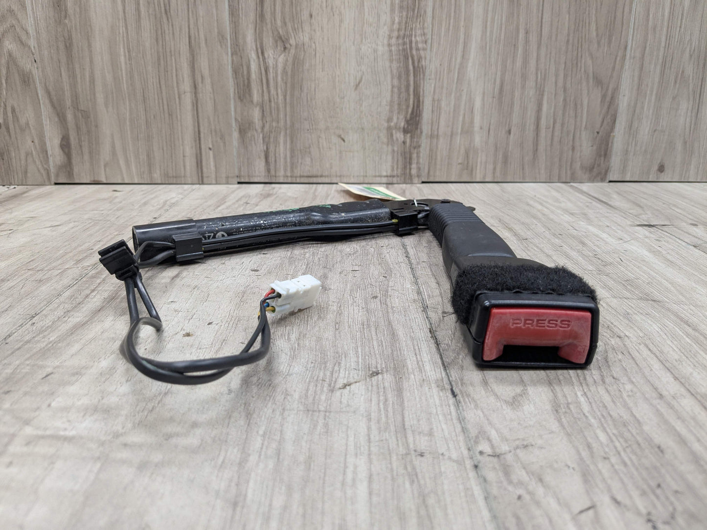 OEM BMW F30 F32 F36 F80 F82 F87 M3 Front Left Driver Seat Belt Buckle Tensioner